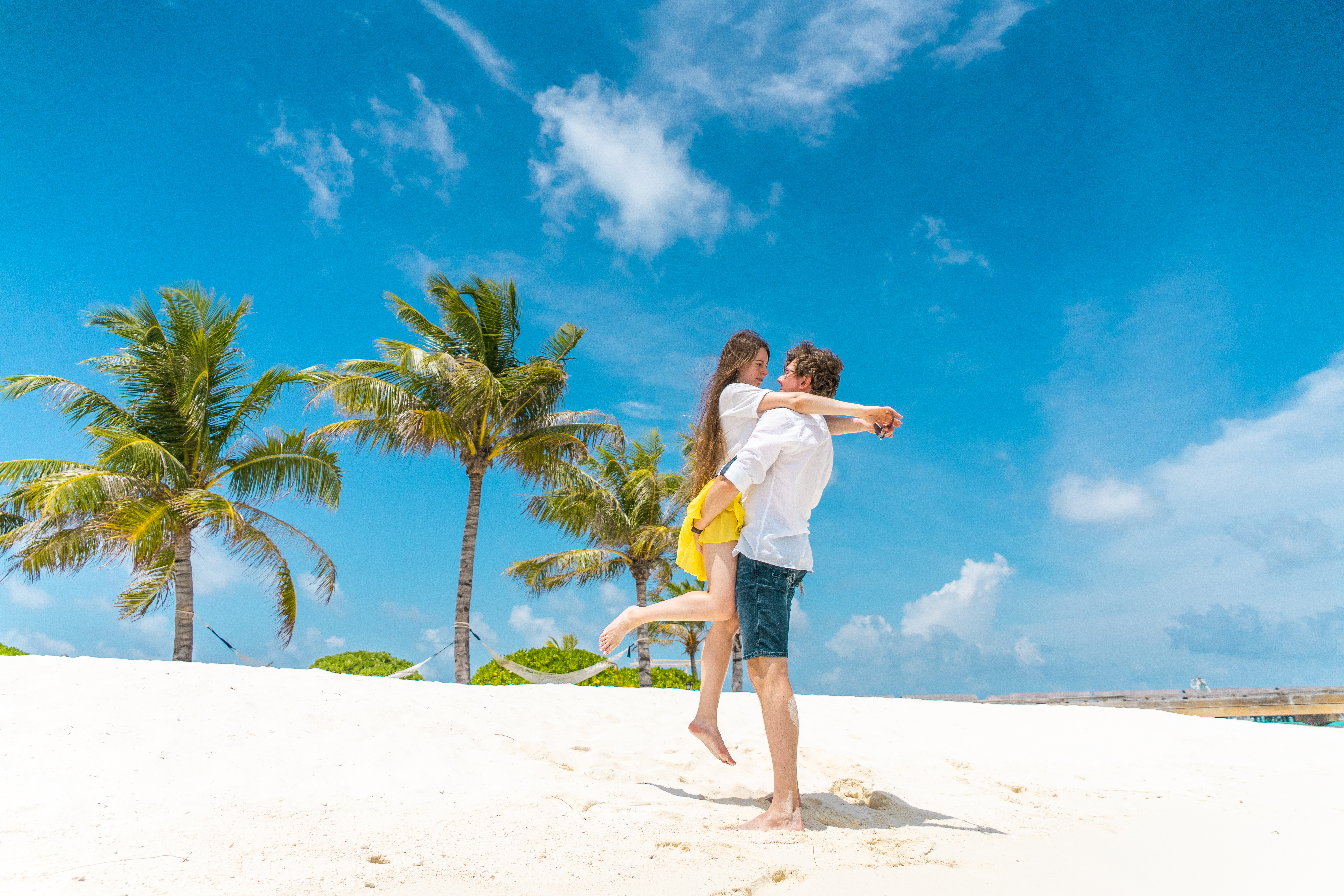 Maldives Couple Photography — What to Expect, What It Costs & How to Book Your Photoshoot