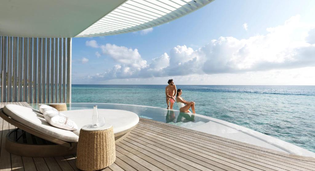 10 Best Maldives Resorts Right Now — And Their Best Offers (2026)