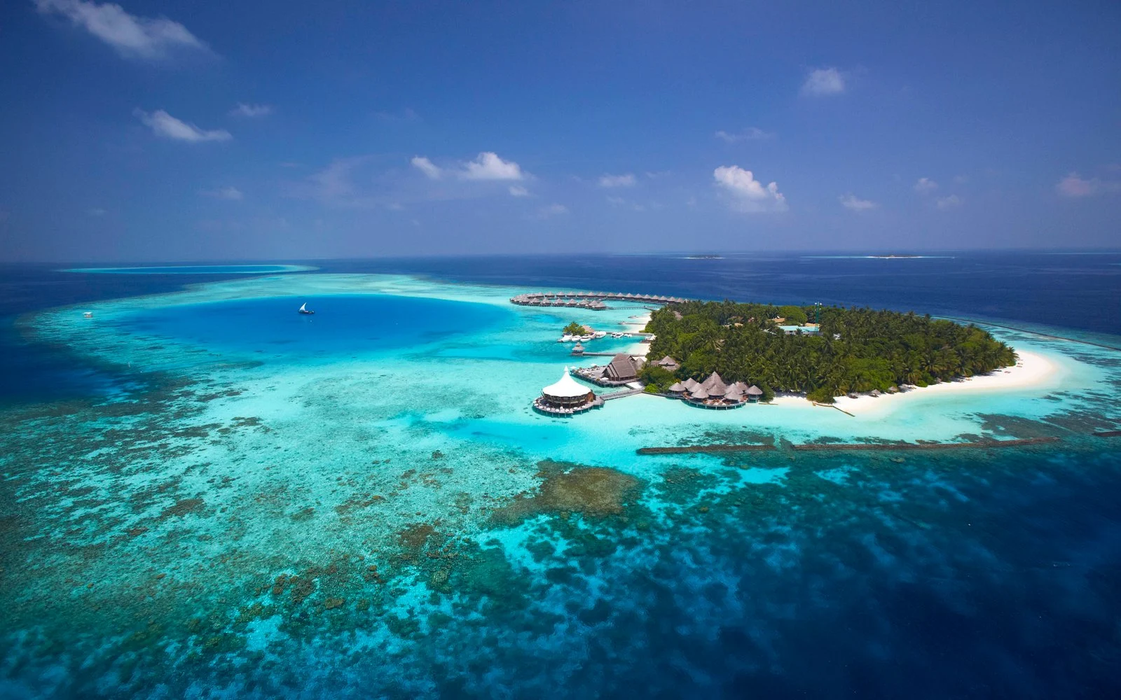 Baros Maldives official resort view 4