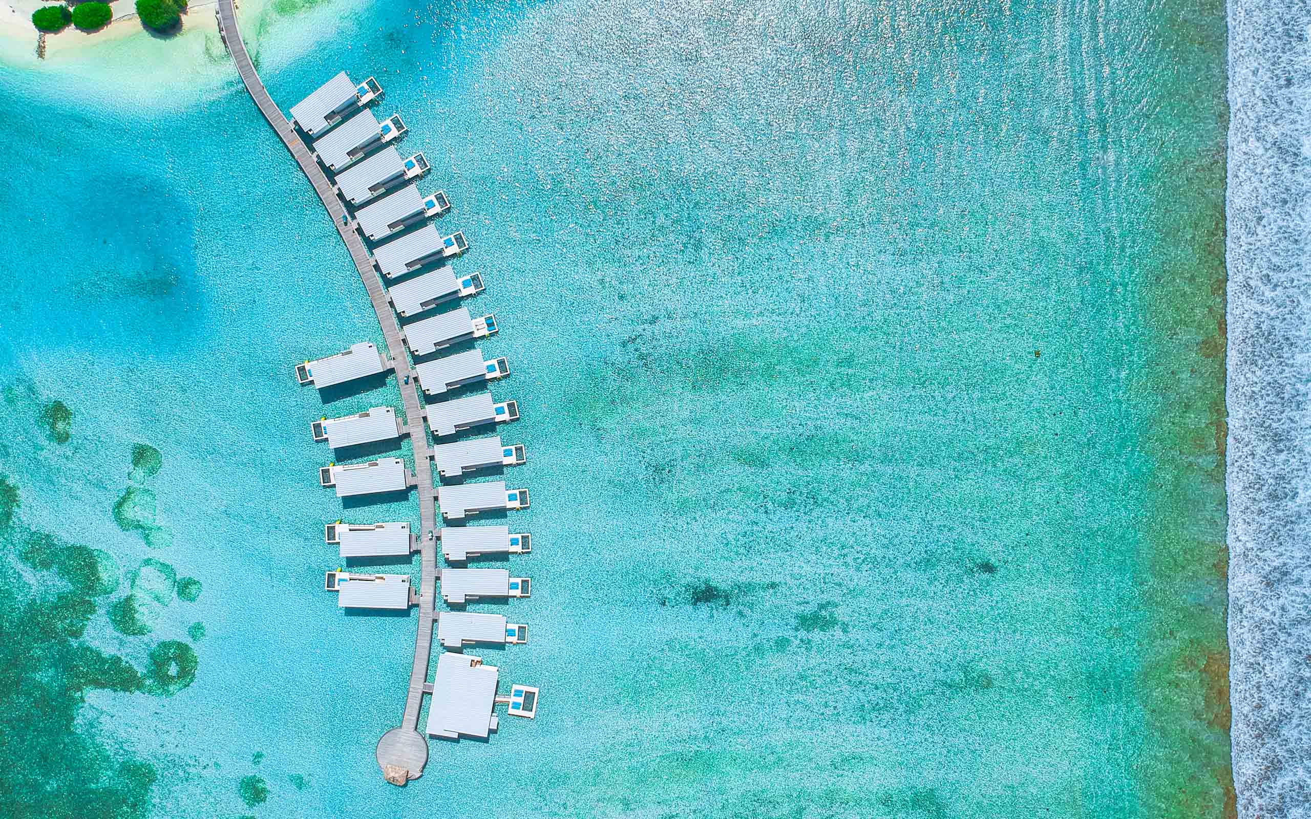 Overwater Villa — Island View — Holiday Inn Resort Kandooma Maldives