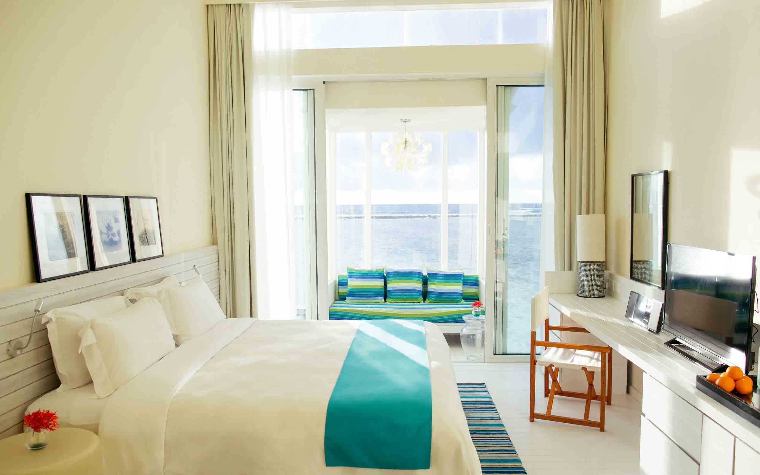 2 Bedroom Overwater Villa — Holiday Inn Resort Kandooma Maldives