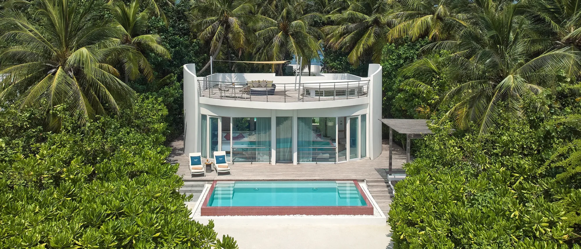 Beach Villa with Pool — Jumeirah Olhahali Island
