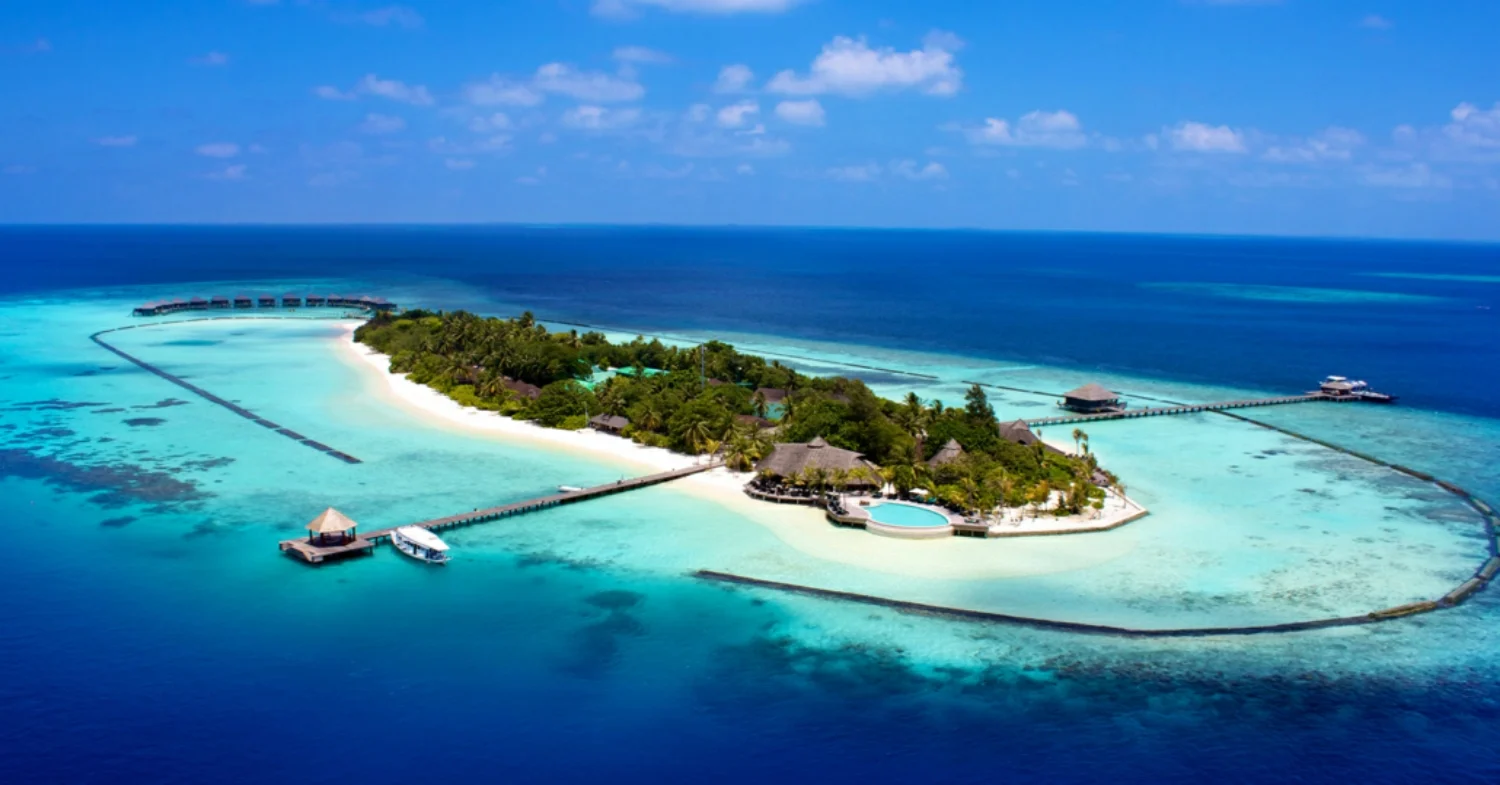 Komandoo Island Resort & Spa — Komandoo Island, Lhaviyani Atoll