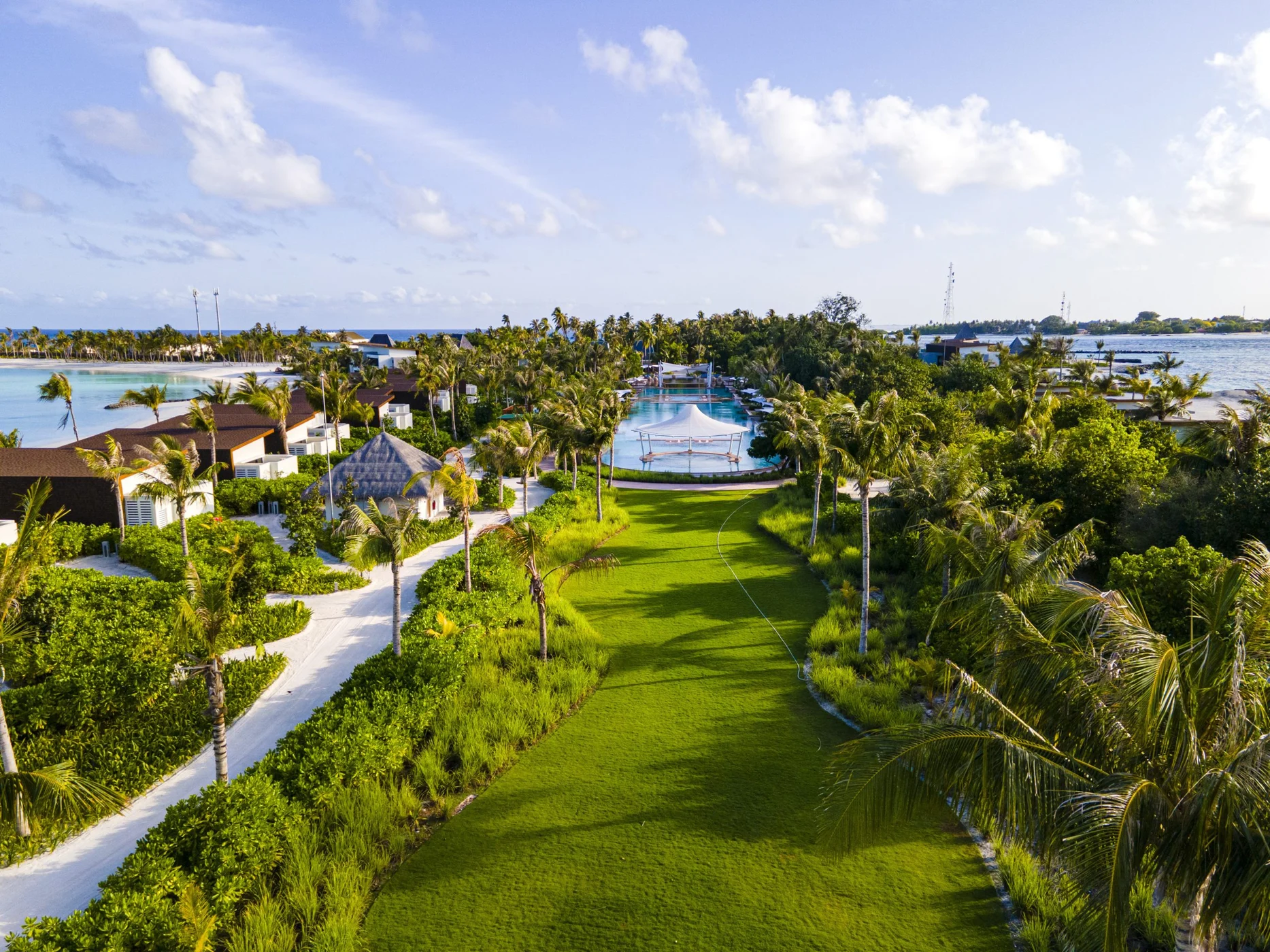 Kuda Villingili Resort Maldives — Kuda Villingili Island, North Male Atoll