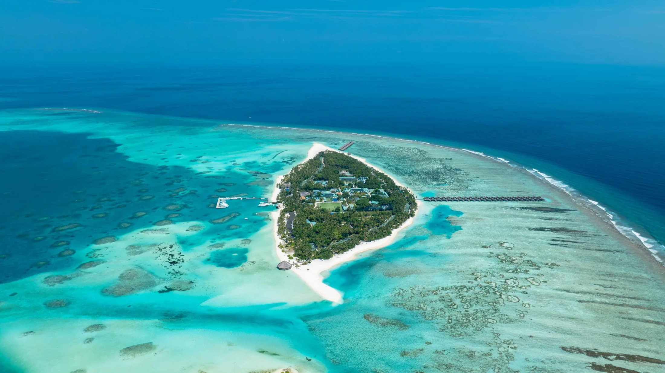 Meeru Maldives Resort Island — Meerufenfushi Island, North Male Atoll