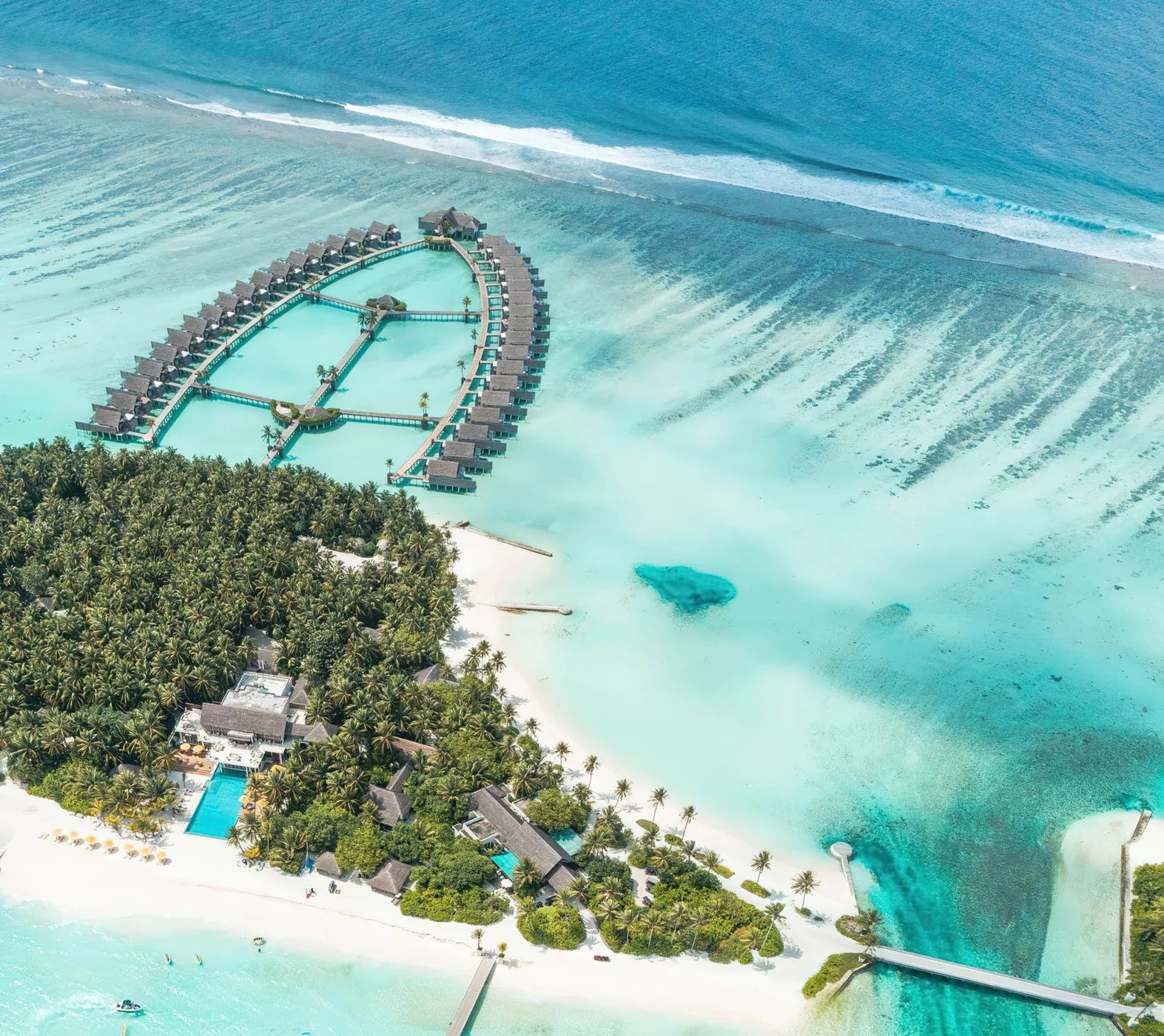 Niyama Private Islands Maldives — Embudhufushi and Olhuveli Islands, Dhaalu Atoll